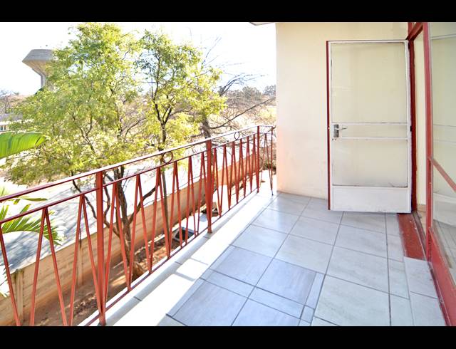 1 BEDROOM APARTMENT FOR SALE IN KENSINGTON B
